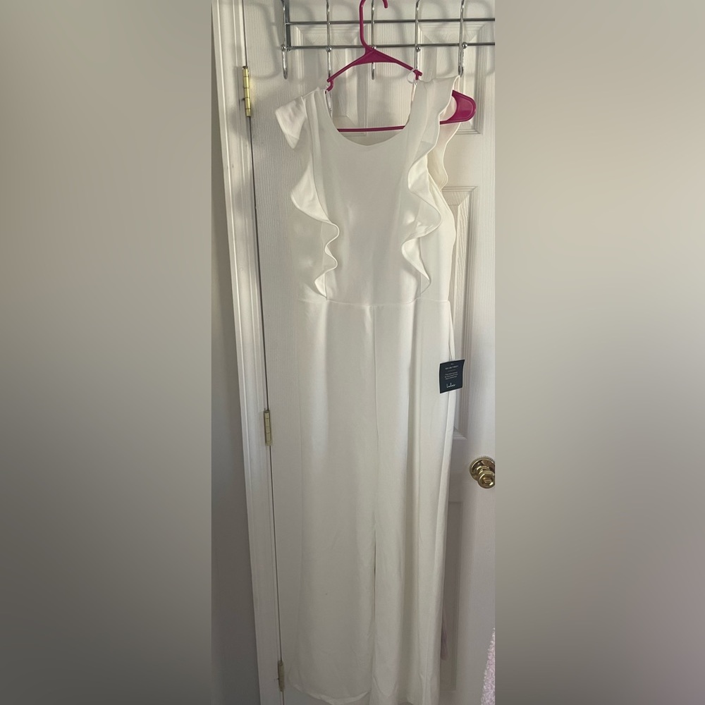 Lulu’s White Jumpsuit!
